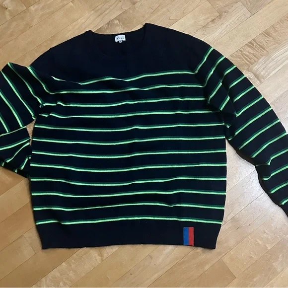 KULE Samara Cashmere Sweater Size Medium
Worn once - Picture 2 of 4